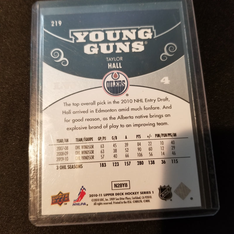 2010 UPPER DECK SERIES ONE - YOUNG GUNS - T. HALL -