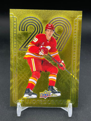 2024 UPPER DECK SERIES TWO - GOLD - FLUORESCENCE - S. HONZEK - #F-34 - #'D/150