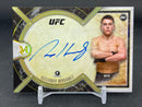 2018 TOPPS UFC MUSEUM COLLECTION - GOLD - 1ST AUTOGRAPH - A. HERNANDEZ - #MA-AH - #'D/25 - AUTOGRAPH - RC