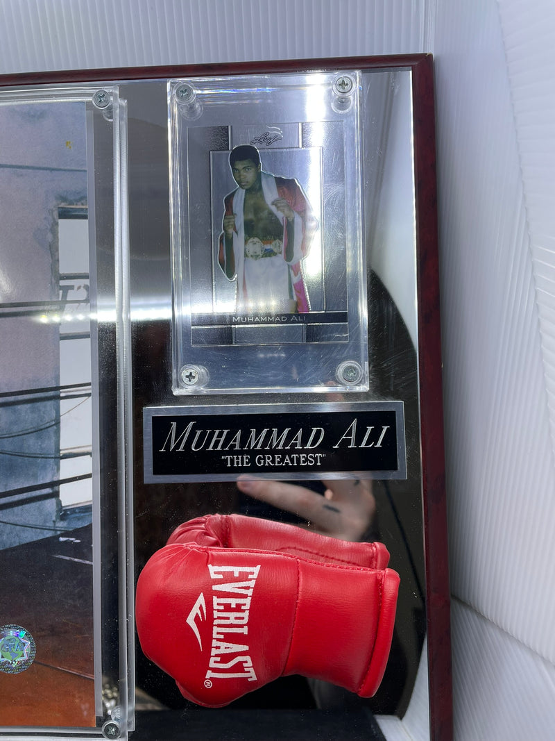 MUHAMMAD ALI  AUTOGRAPHED DISPLAY WITH COA