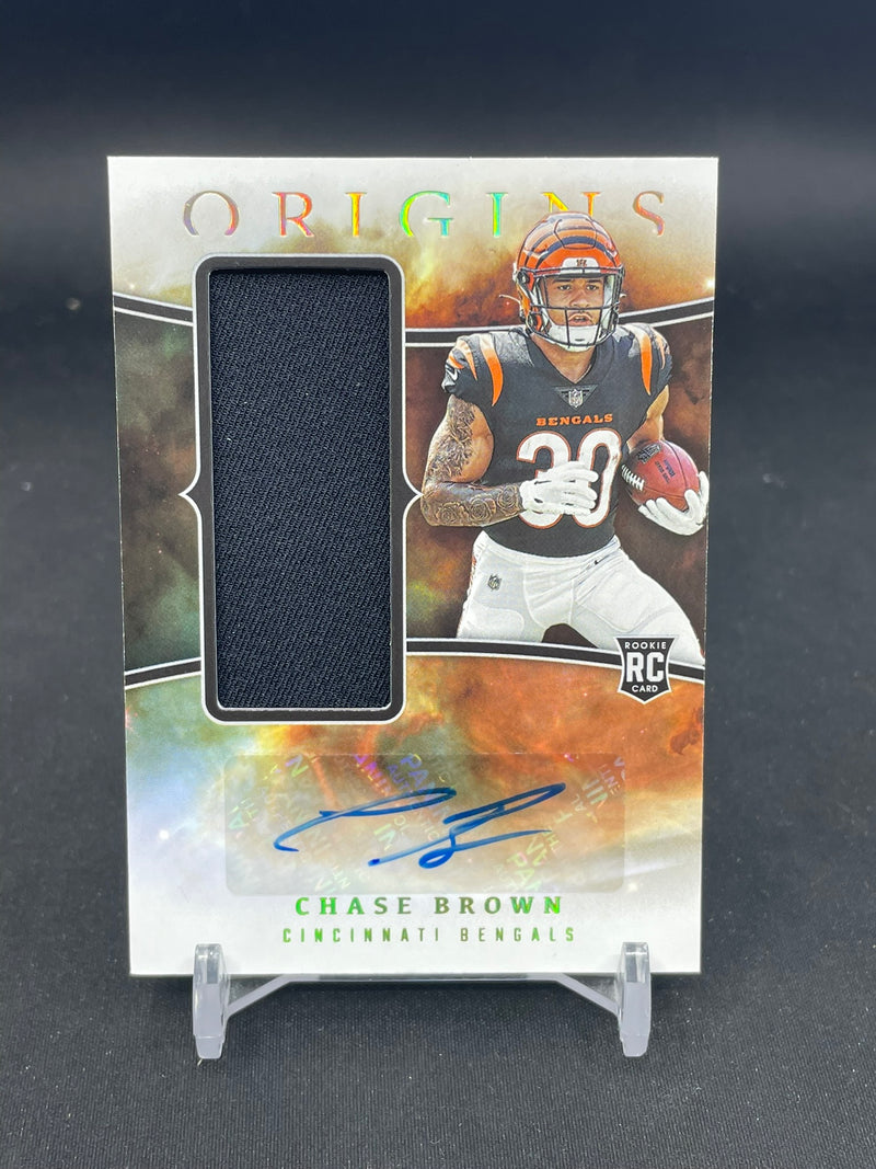 2023 PANINI ORIGINS - ROOKIE JUMBO JERSEY AUTOGRAPHS - C. BROWN -