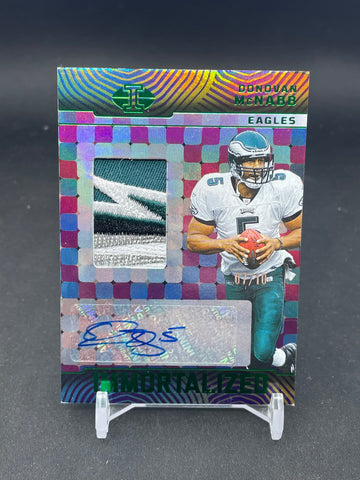 2024 PANINI ILLUSIONS - EMERALD - IMMORTALIZED - D. MCNABB - #IJA-DMB - #'D/10 - RELIC - AUTOGRAPH