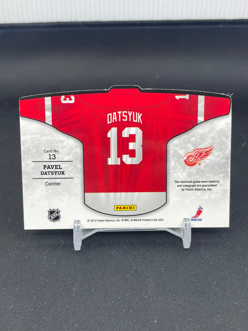 2011 PANINI TITANIUM - P. DATSYUK - #13 - #'D/100 - DUAL RELIC - AUTOGRAPH