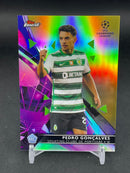 2021 TOPPS FINEST - GOLD - P. GONCALVES - #84 - #'D/50 - RC