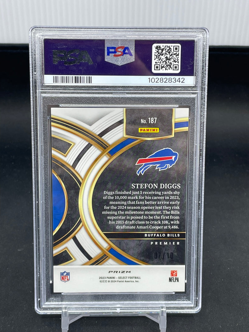 2023 PANINI SELECT - GOLD DRAGON SCALE PRIZM - S. DIGGS - #187 - #'D/10 - PSA 9