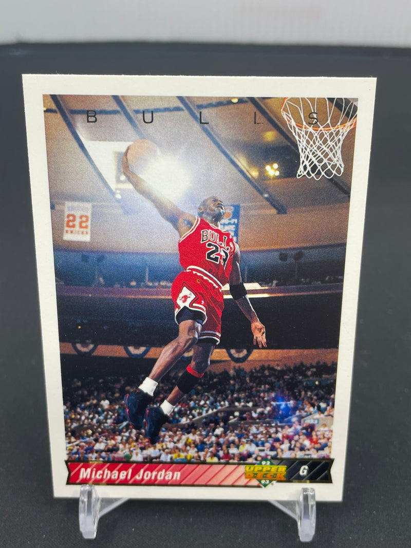 1992 UPPER DECK - M. JORDAN -