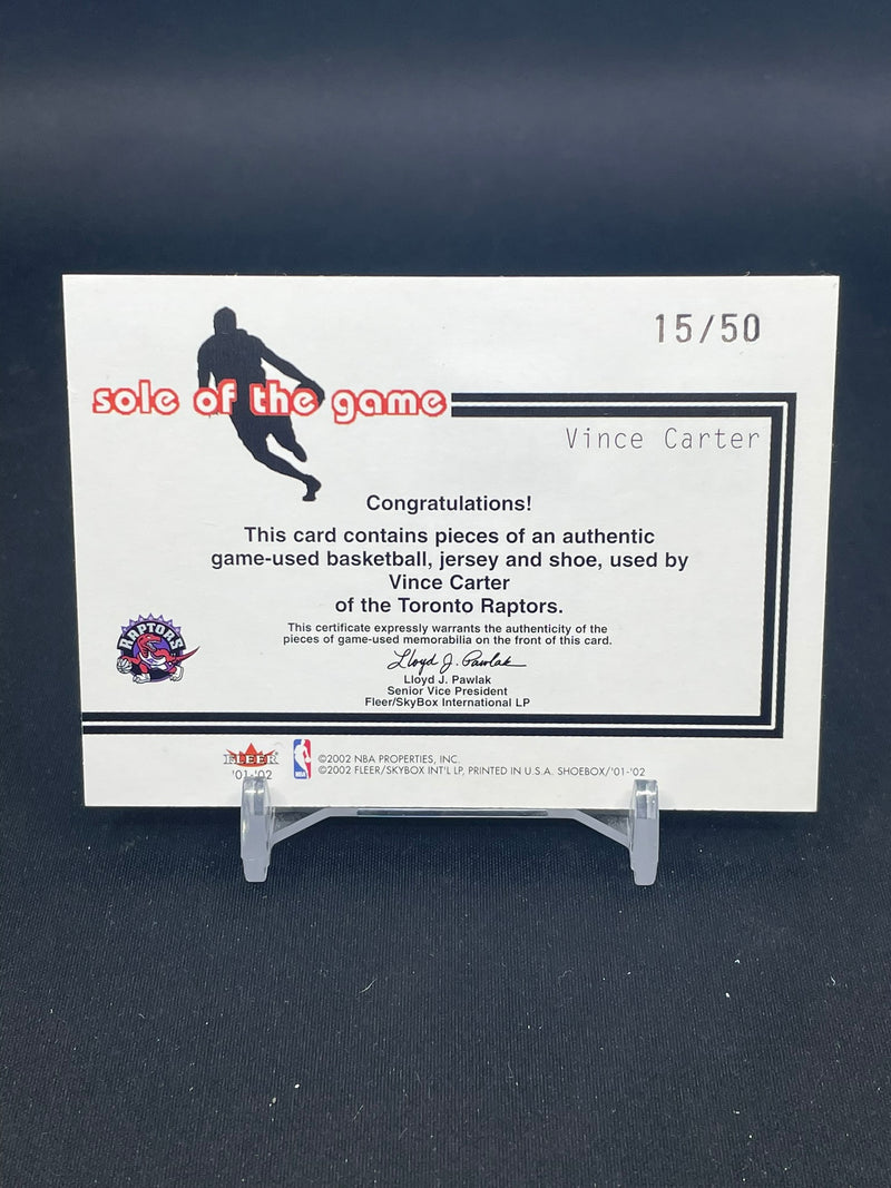 2001 FLEER SHOEBOX COLLECTION - SOLE OF THE GAME - V. CARTER -