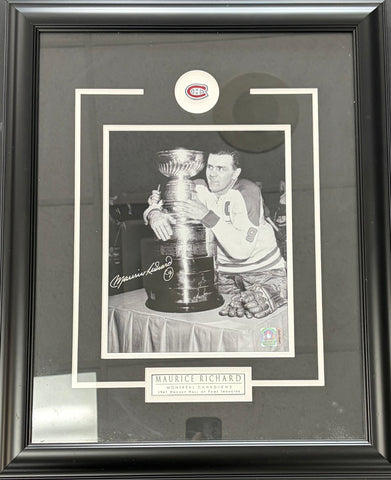 MAURICE RICHARD AUTOGRAPHED FRAMED DISPLAY (SHIPPING NOT AVAILABLE)