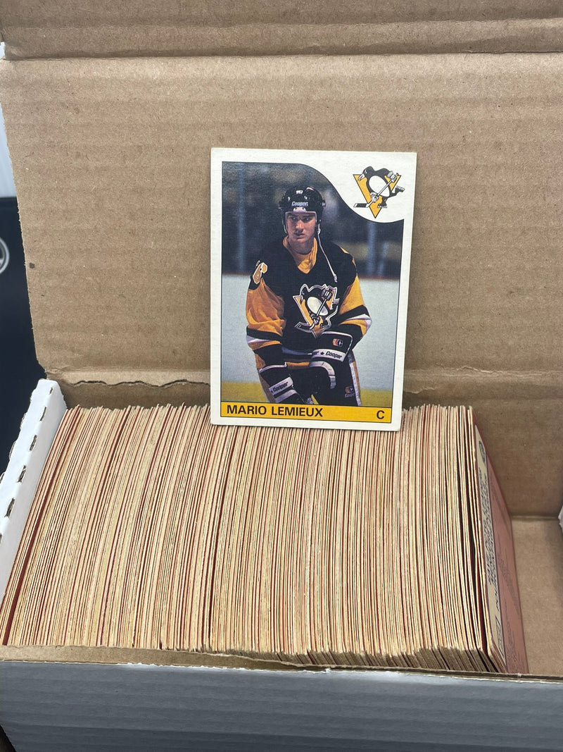 1985 O-PEE-CHEE - HOCKEY - COMPLETE SET -