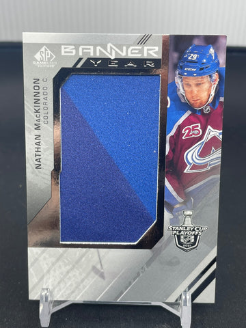 2021 UPPER DECK SP GAME USED - BANNER YEAR - N. MACKINNON - #BYSC-NM - RELIC