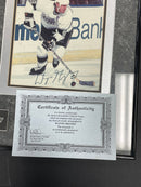 WAYNE GRETZKY AUTOGRAPHED & AUTHENTICATED FRAMED PHOTO (SHIPPING NOT AVAILABLE)