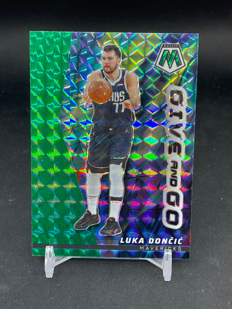 2022 PANINI MOSAIC - GREEN MOSAIC - GIVE AND GO - L. DONCIC -