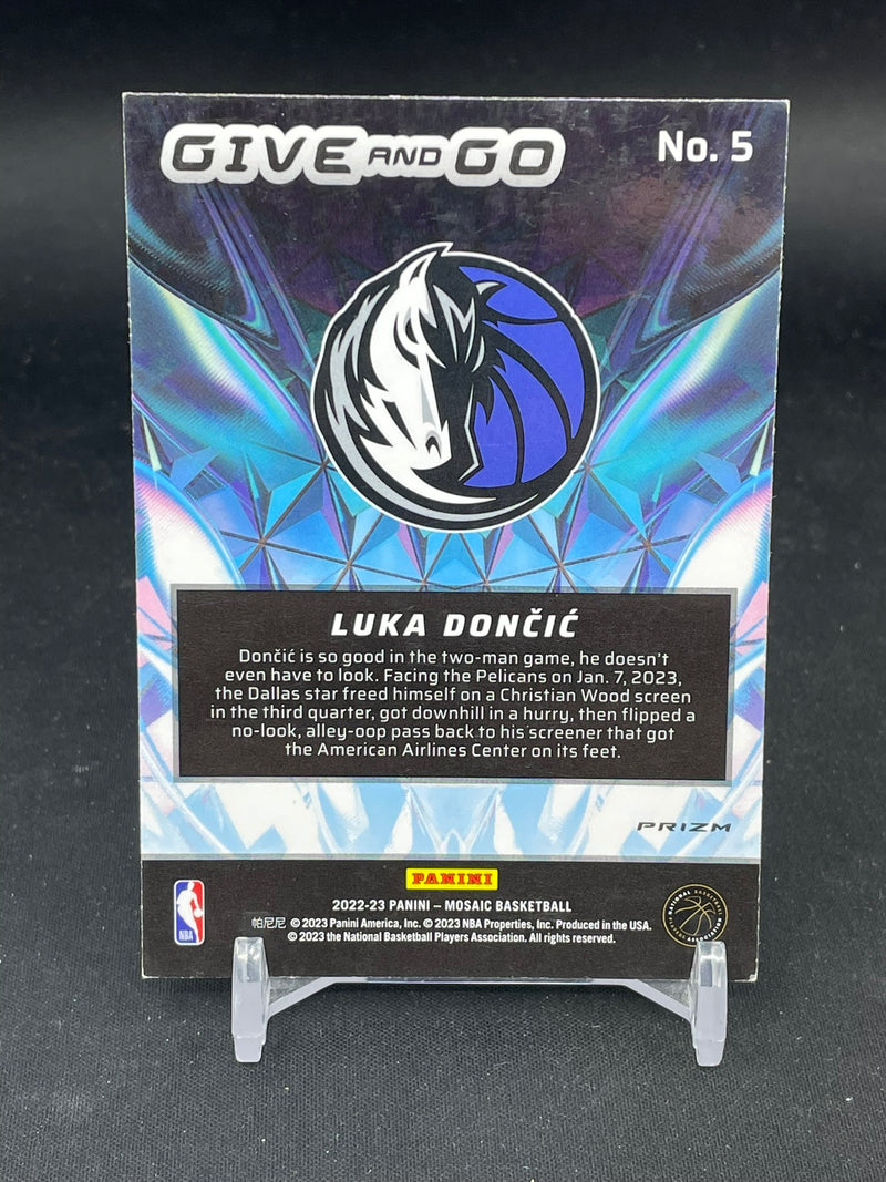 2022 PANINI MOSAIC - GREEN MOSAIC - GIVE AND GO - L. DONCIC -