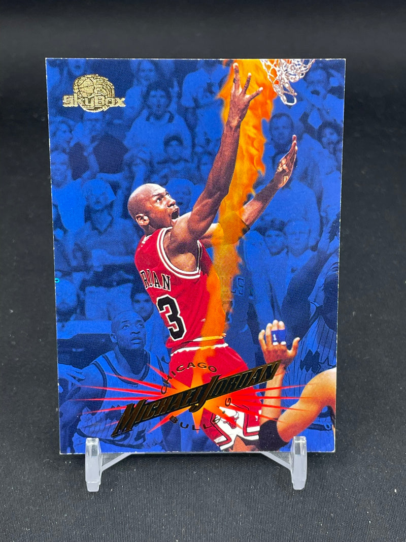 1995 SKYBOX PREMIUM - M. JORDAN -