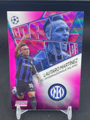 2022 TOPPS STADIUM CLUB CHROME - PINK WAVE - GOAL FORCE - L. MARTINEZ - #GF-LM - #'D/150