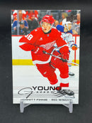 2025 UPPER DECK SERIES TWO - YOUNG GUNS - E. FINNIE -