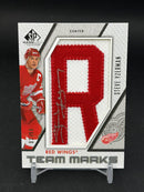 2010 UPPER DECK SP GAME USED - TEAM MARKS - S. YZERMAN - #TM-SY - #'D/50 - RELIC - AUTOGRAPH