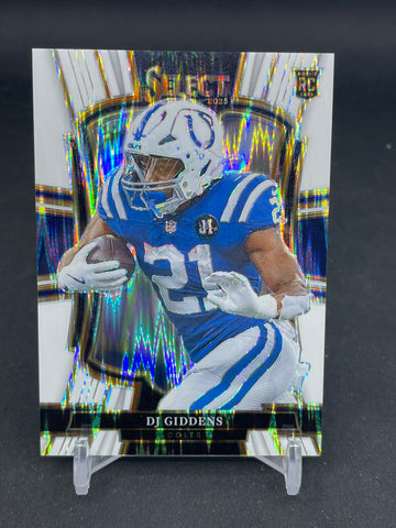 2025 PANINI SELECT - WHITE SHOCK PRIZM - D. GIDDENS - #131 - #'D/799 - RC