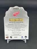 2015 UPPER DECK TRILOGY - TRYPTICHS - N. LIDSTROM - #T-WINGS2 - #'D/40 - AUTOGRAPH
