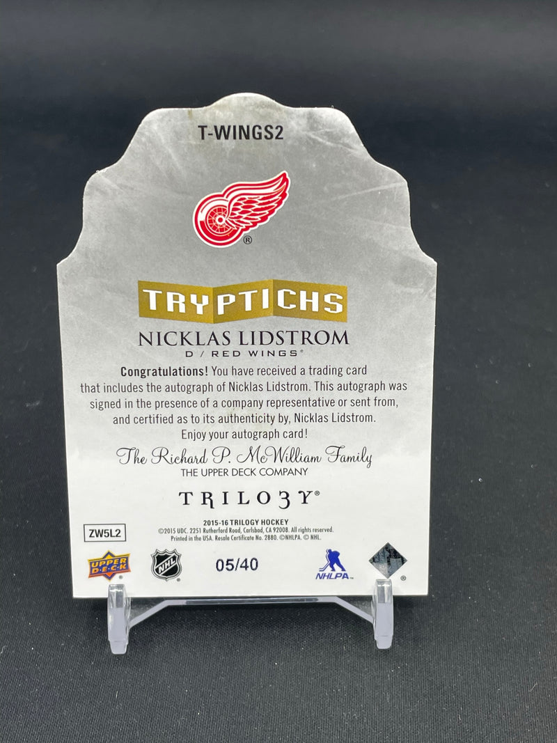 2015 UPPER DECK TRILOGY - TRYPTICHS - N. LIDSTROM - #T-WINGS2 - #'D/40 - AUTOGRAPH