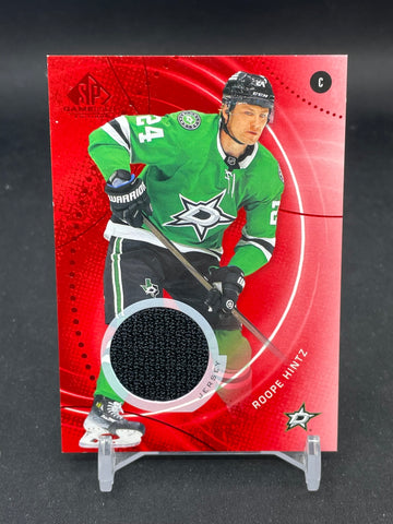 2025 UPPER DECK SP GAME USED - RED JERSEY - R. HINTZ - #141 - RELIC
