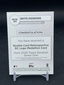 2020 TOPPS SERIES ONE - ROOKIE CARD RETROSPECTIVE RC LOGO MEDALLION - R. HOSKINS -