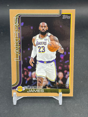 2025 TOPPS - GOLD - L. JAMES - #150 - #'D/2025