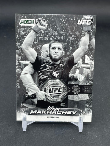 2025 TOPPS STAIDUM CLUB - GREEN FOIL BLACK/WHITE - I. MAKHACHEV - #1