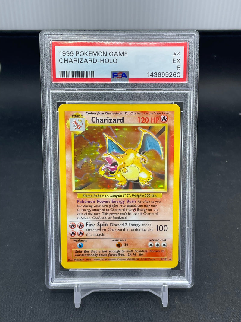 POKEMON - BASE SET - CHARIZARD - HOLO -