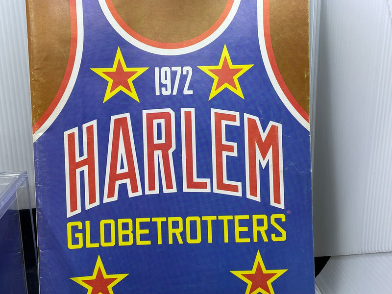 1972 HARLEM GLOBETROTTERS PROGRAM WITH SOUVENIR BALL