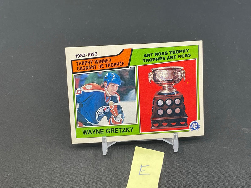 1983 O-PEE-CHEE - PAST WINNERS OF THE ROSS TROPHY - W. GRETZKY -