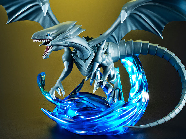 MEGAHOUSE MONSTER CHRONICLES YU-GI-OH! BLUE-EYES WHITE DRAGON FIGURE