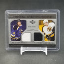 2005 TOPPS ROOKIE UPDATE - ROOKIE INSPIRATIONS - L. STEMPNIAK/ P. BERGERON - #233 - #'D/999 - DUAL JERSEY