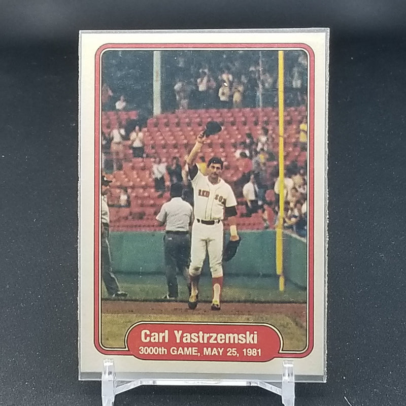 1982 FLEER - C. YASTRZEMSKI -