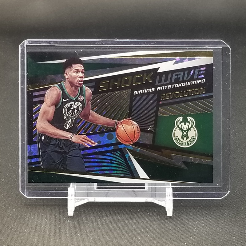 2019 PANINI REVOLUTION - SHOCKWAVE - G. ANTETOKOUNMPO -