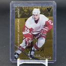 1999 IN THE GAME - MILLENIUM SIGNATURE SERIES - GOLD - C. CHELIOS -