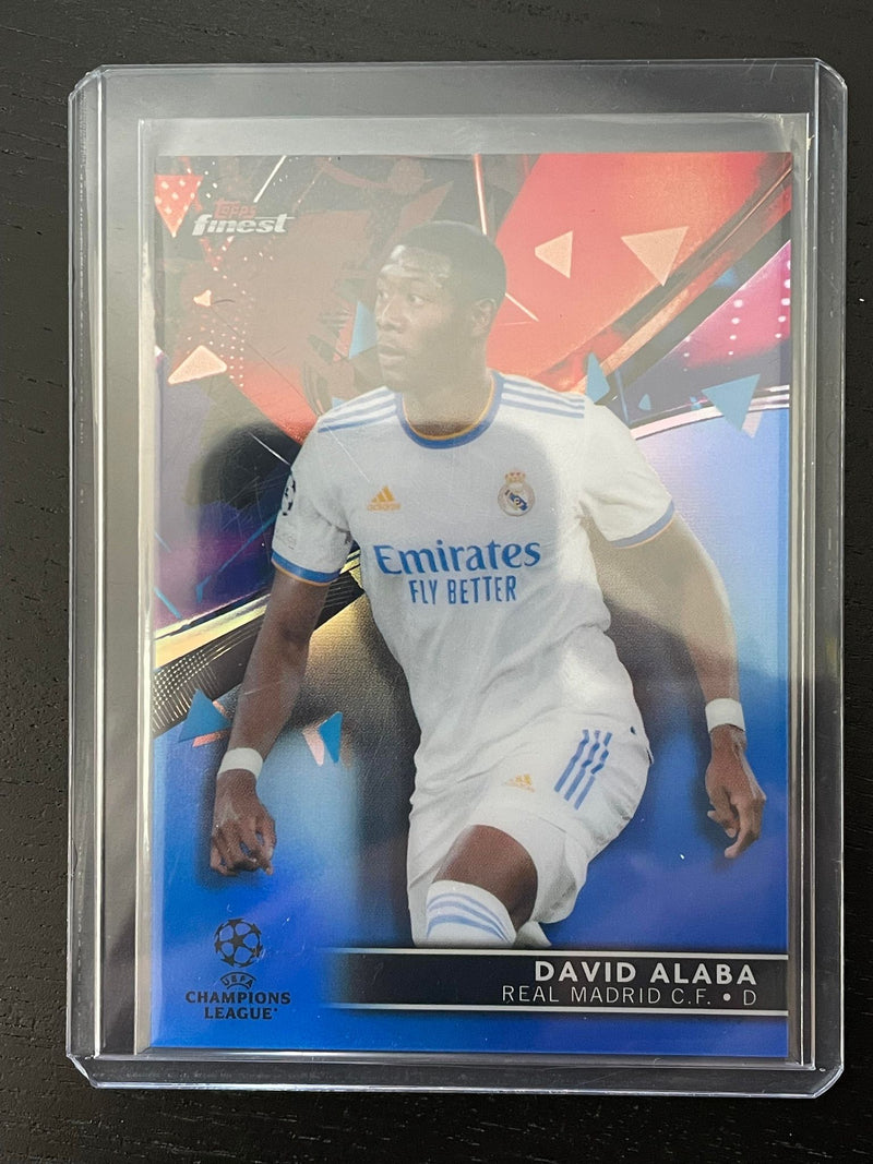 2021 TOPPS FINEST UEFA CHAMPIONS LEAGUE - BLUE REFRACTOR - D. ALABA - #8 - #'D/150