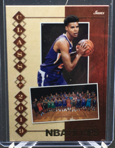 2019 PANINI HOOPS - CLASS OF 2019 - GOLD FOIL - C. JOHNSON - #8 - SILVER