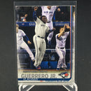 2019 TOPPS UPDATE SERIES - ROOKIE DEBUT - V. GUERRERO JR. -
