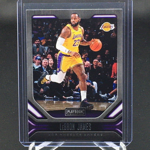 2019 PANINI CHRONICLES - PLAYBOOK - L. JAMES - #176