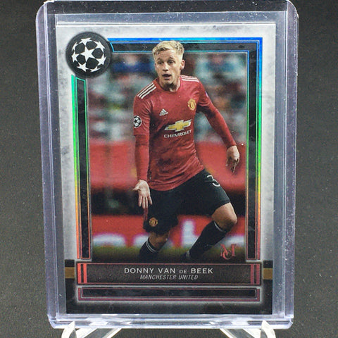 2021 TOPPS MUSEUM COLLECTION UEFA CHAMPION'S LEAGUE - D. VAN DE BEEK - #2