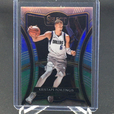 2019 PANINI SELECT - PREMIER LEVEL - SILVER PRIZM - K. PORZINGIS - #123