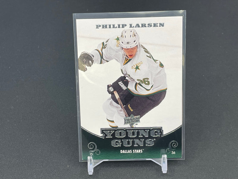 2010 UPPER DECK SERIES ONE - YOUNG GUNS - P. LARSEN -