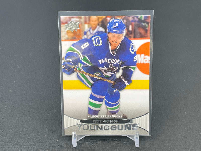 2011 UPPER DECK SERIES ONE - YOUNG GUNS - C. HODGSON -
