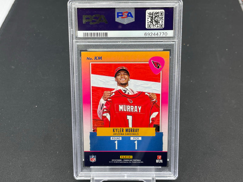 2019 PANINI DAY - NFL DRAFT RED CARPET - K. MURRAY - #KM - #'D/99 - PSA 8 - RC