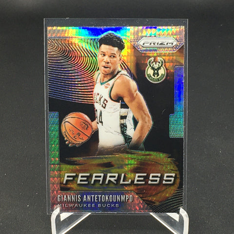 2019 PANINI PRIZM - SILVER HYPER PRIZM - FEARLESS - G. ANTETOKOUNPO - #7