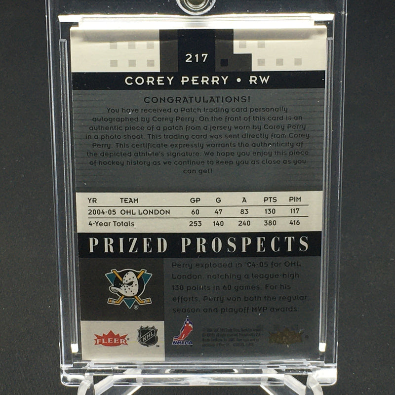2006 FLEER - HOT PROSPECTS - PRIZED PROSPECTS - C. PERRY - #217 - #'D/199 - RELIC - AUTOGRAPH